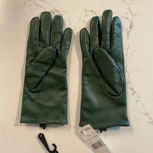 Brooks Brothers Dark Green 100% Leather Gloves - **NEW** (with tags)